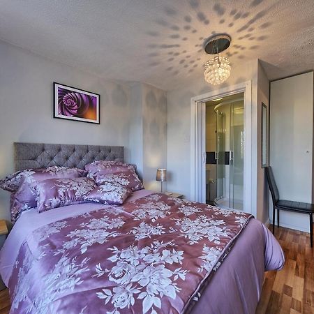 Upton Village Guest House Μπίρκενχεντ Εξωτερικό φωτογραφία